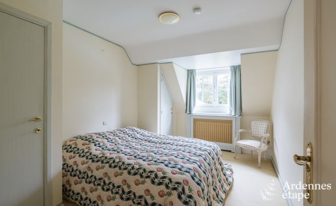 Ruim vakantiehuis met zwembad in Dinant, Ardennen