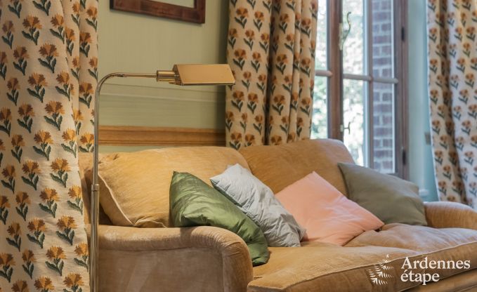 Ruim vakantiehuis met zwembad in Dinant, Ardennen