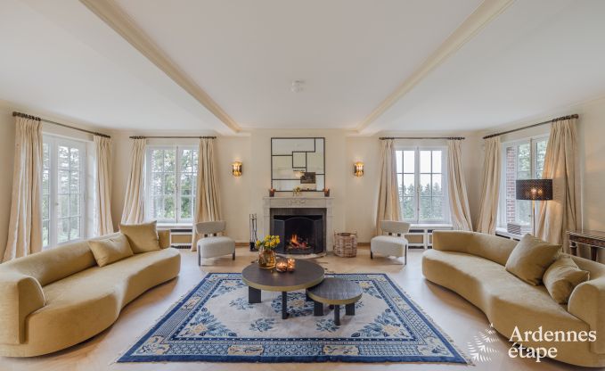 Ruim vakantiehuis met zwembad in Dinant, Ardennen