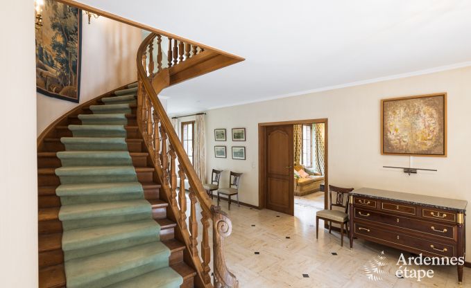 Ruim vakantiehuis met zwembad in Dinant, Ardennen