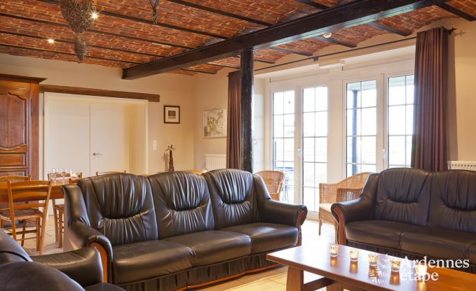 Vakantiehuis in Dinant voor 28 personen in de Ardennen