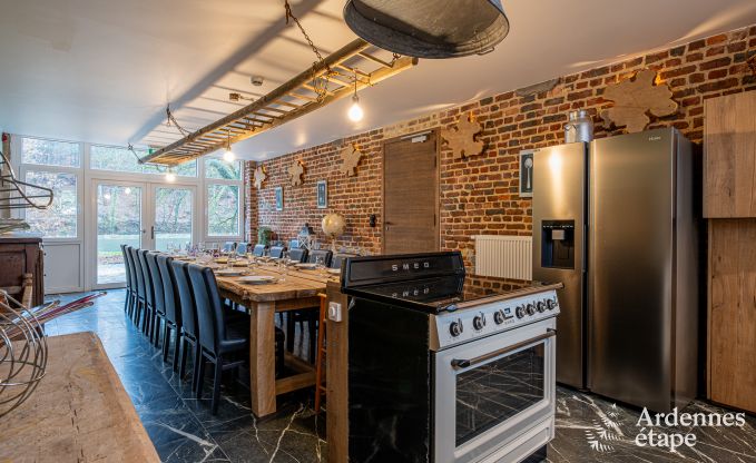 Vakantiehuis in Dinant voor 15 personen in de Ardennen