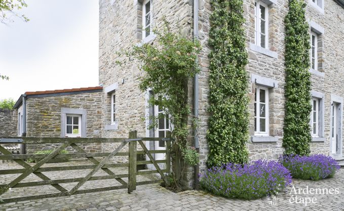 Vakantiehuis in Dinant voor 26 personen in de Ardennen