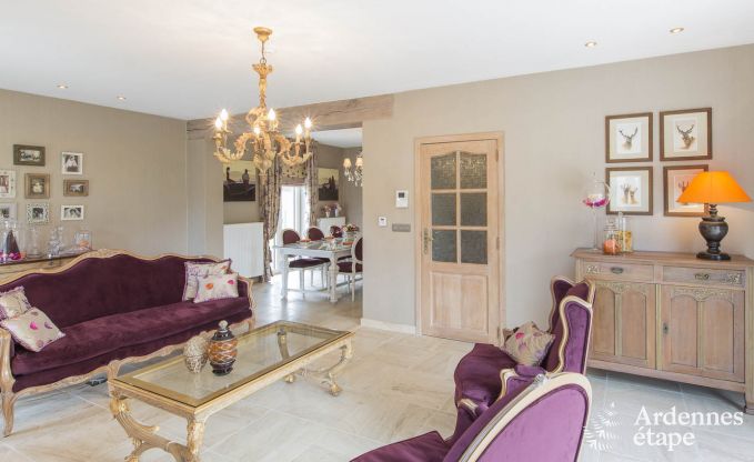 Luxe villa voor 8 personen in Doische: infraroodcabine, jacuzzi, cassettehaard, vijver en priv�tuin