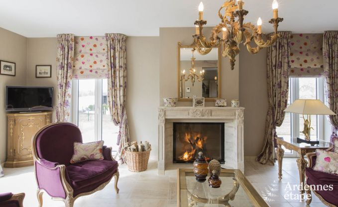 Luxe villa voor 8 personen in Doische: infraroodcabine, jacuzzi, cassettehaard, vijver en priv�tuin