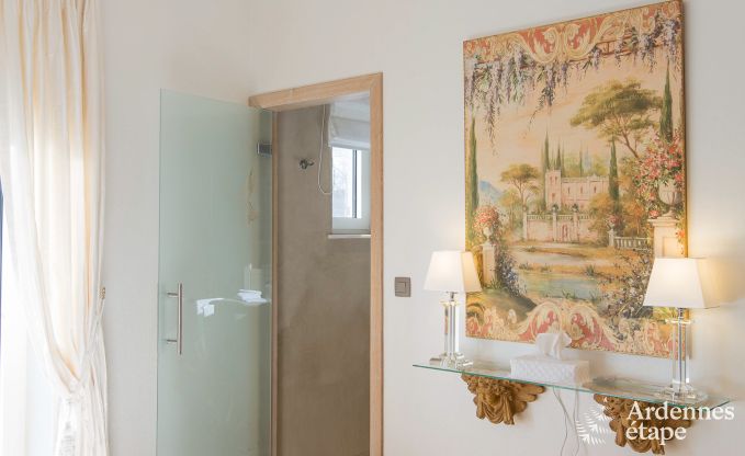 Luxe villa voor 8 personen in Doische: infraroodcabine, jacuzzi, cassettehaard, vijver en priv�tuin