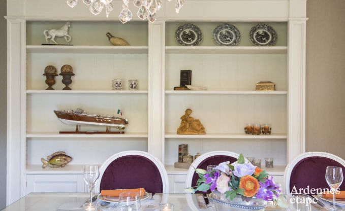 Luxe villa voor 8 personen in Doische: infraroodcabine, jacuzzi, cassettehaard, vijver en priv�tuin