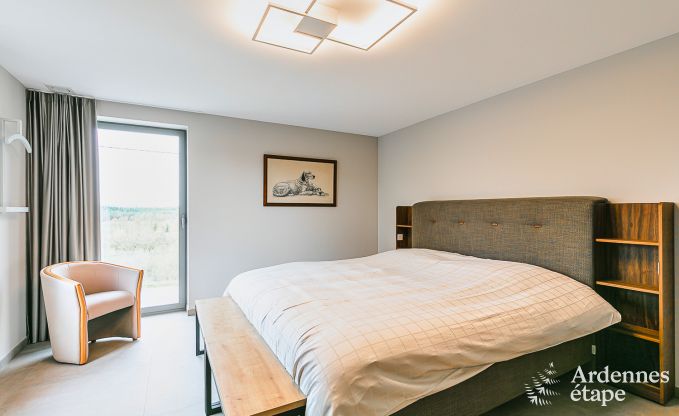 Vakantiewoning in Doische: comfortabel verblijf voor 19 personen met speelkamer, priv�tuin en nabij Dinant