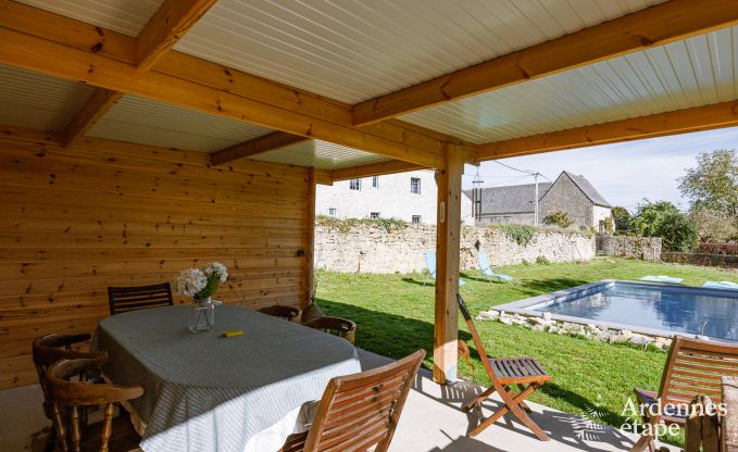 Charmant vakantiehuis in Doische voor 8 personen met privzwembad, tuin en barbecue