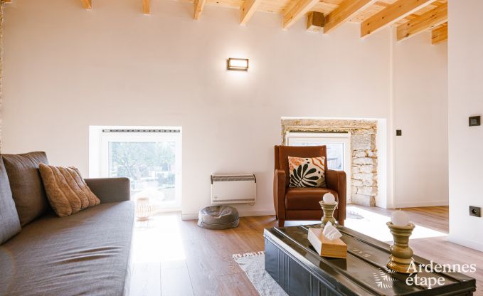 Charmant vakantiehuis in Doische voor 8 personen met priv�zwembad, tuin en barbecue