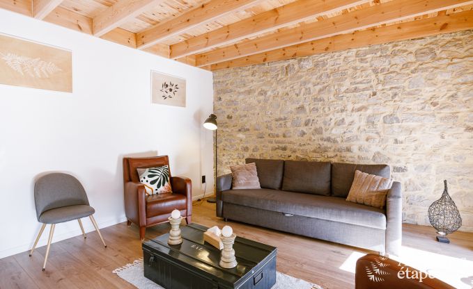 Charmant vakantiehuis in Doische voor 8 personen met priv�zwembad, tuin en barbecue