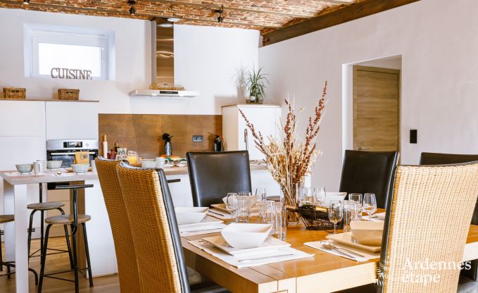 Charmant vakantiehuis in Doische voor 8 personen met priv�zwembad, tuin en barbecue