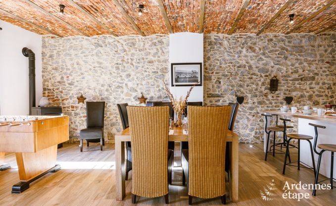 Charmant vakantiehuis in Doische voor 8 personen met priv�zwembad, tuin en barbecue