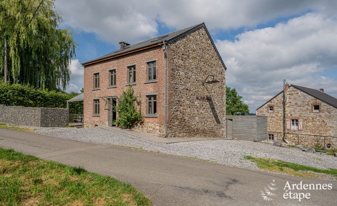 Ruime cottage in Durbuy (Heyd) voor 14 personen met 5 slaapkamers, 5 badkamers, sauna en tuin