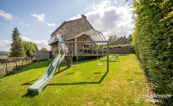 Ruime cottage in Durbuy (Heyd) voor 14 personen met 5 slaapkamers, 5 badkamers, sauna en tuin
