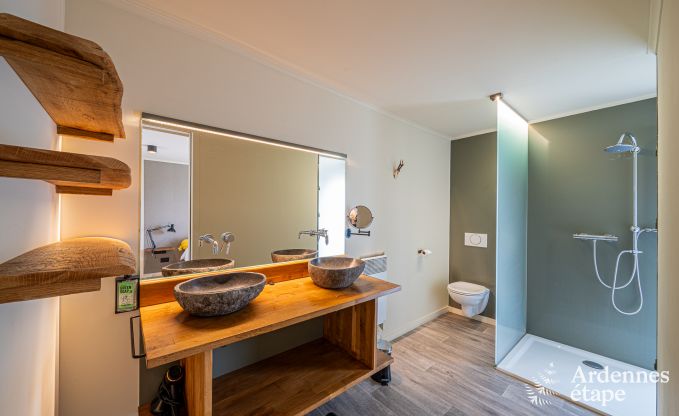 Ruime cottage in Durbuy (Heyd) voor 14 personen met 5 slaapkamers, 5 badkamers, sauna en tuin