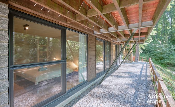 Ruime chalet voor 8 personen met sauna in de bossen rond Durbuy