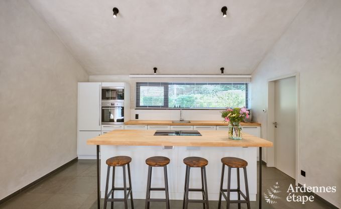 Ruime chalet voor 8 personen met sauna in de bossen rond Durbuy