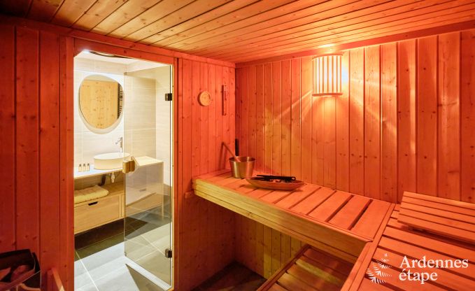 Ruime chalet voor 8 personen met sauna in de bossen rond Durbuy