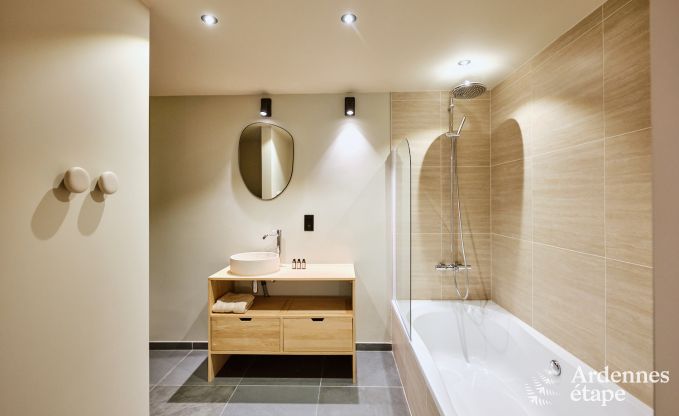 Ruime chalet voor 8 personen met sauna in de bossen rond Durbuy