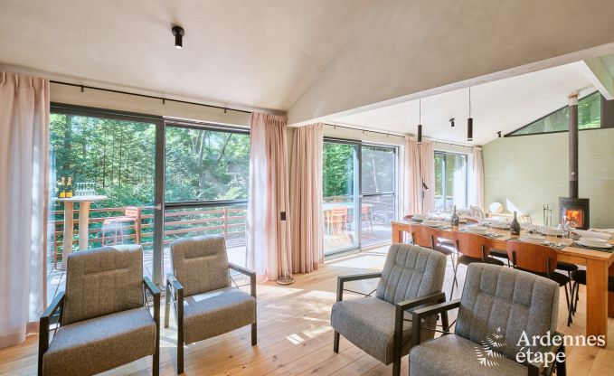 Ruime chalet voor 8 personen met sauna in de bossen rond Durbuy
