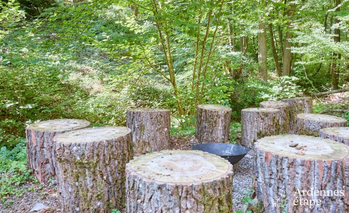Ruime chalet voor 8 personen met sauna in de bossen rond Durbuy
