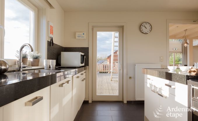 Chalet in Durbuy voor 18 personen in de Ardennen