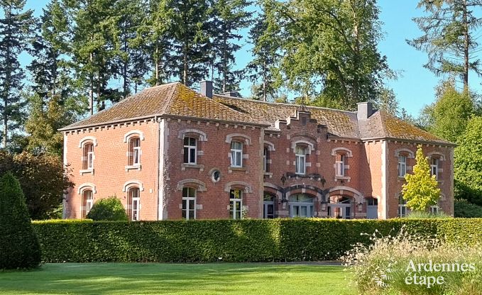 Kasteel in Durbuy voor 15 personen in de Ardennen