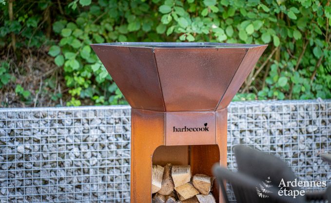 Ruime villa voor 8 personen in Durbuy met sauna, hottub en priv�tuin