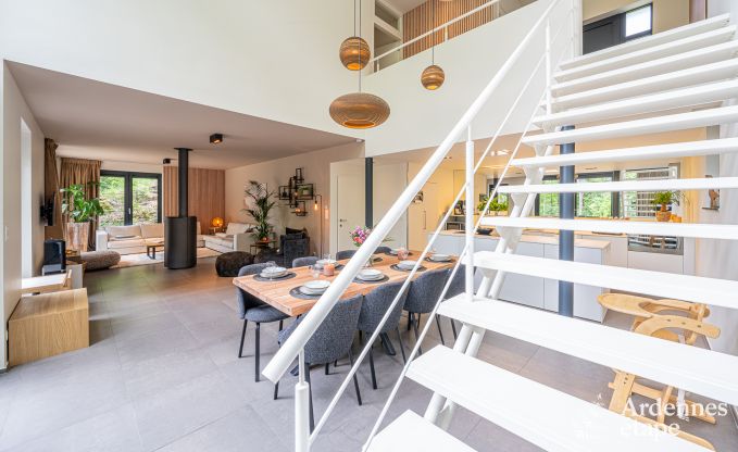 Ruime villa voor 8 personen in Durbuy met sauna, hottub en priv�tuin