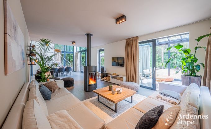 Ruime villa voor 8 personen in Durbuy met sauna, hottub en priv�tuin