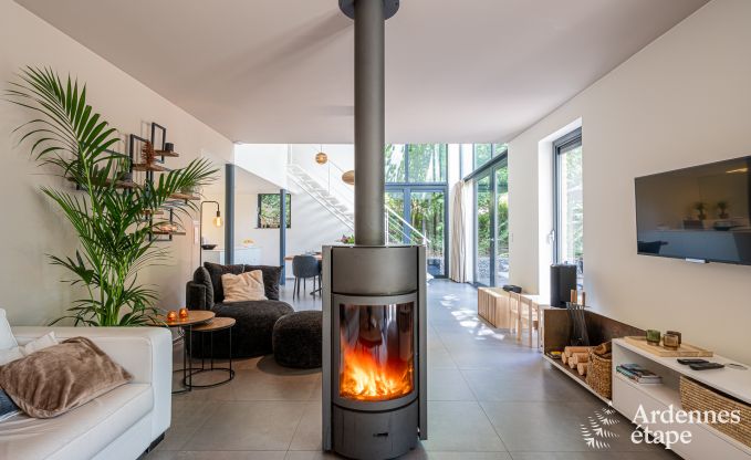 Ruime villa voor 8 personen in Durbuy met sauna, hottub en priv�tuin
