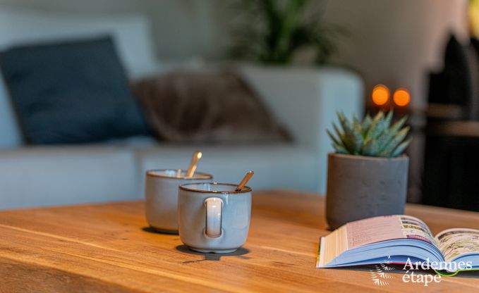 Ruime villa voor 8 personen in Durbuy met sauna, hottub en priv�tuin