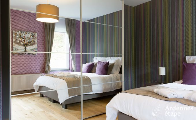 Luxueuze villa in Durbuy voor 15 personen met binnen- en buitenzwembad ineen, een jacuzzi en een sauna: pure ontspanning.