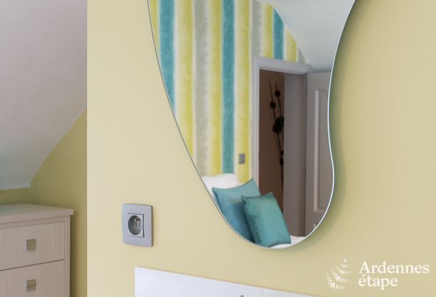 Luxueuze villa in Durbuy voor 15 personen met binnen- en buitenzwembad ineen, een jacuzzi en een sauna: pure ontspanning.