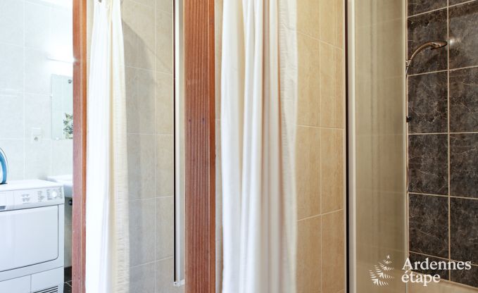 Vakantiehuis in Durbuy: 32 personen, 12 kamers, priv�tuin, hart van de Belgische Ardennen