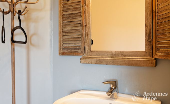 Vakantiehuis in Durbuy: 32 personen, 12 kamers, priv�tuin, hart van de Belgische Ardennen