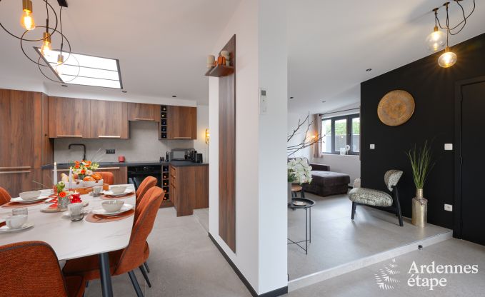 Vakantiewoning met jacuzzi en modern interieur in Durbuy, ideaal voor 2 koppels of familie van 4
