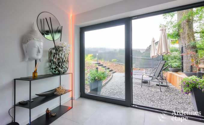 Vakantiewoning met jacuzzi en modern interieur in Durbuy, ideaal voor 2 koppels of familie van 4