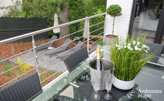Vakantiewoning met jacuzzi en modern interieur in Durbuy, ideaal voor 2 koppels of familie van 4
