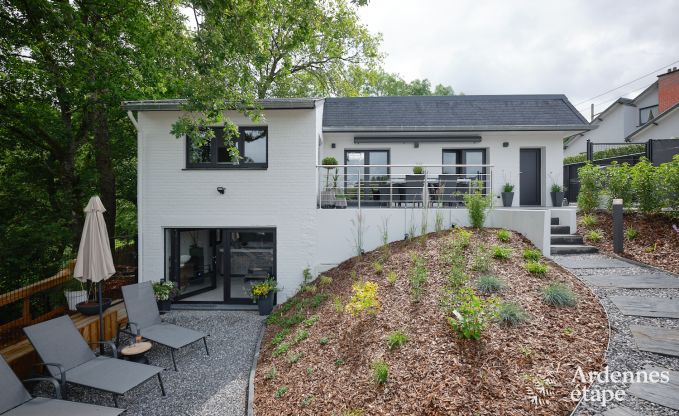 Vakantiewoning met jacuzzi en modern interieur in Durbuy, ideaal voor 2 koppels of familie van 4