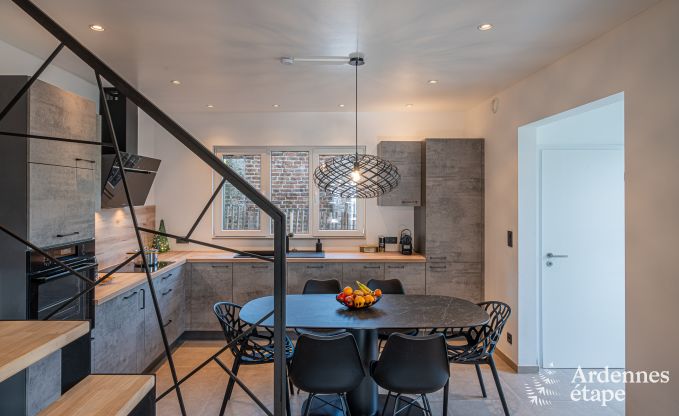 Vakantiewoning in Durbuy voor 5 personen met 3 slaapkamers, houtpelletkachel, outdoor jacuzzi, priv�terras en speeltoestellen