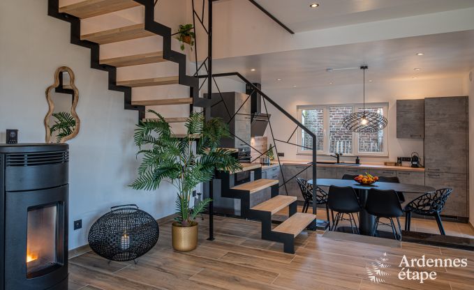 Vakantiewoning in Durbuy voor 5 personen met 3 slaapkamers, houtpelletkachel, outdoor jacuzzi, priv�terras en speeltoestellen