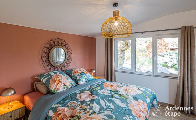 Vakantiewoning in Durbuy voor 5 personen met 3 slaapkamers, houtpelletkachel, outdoor jacuzzi, priv�terras en speeltoestellen