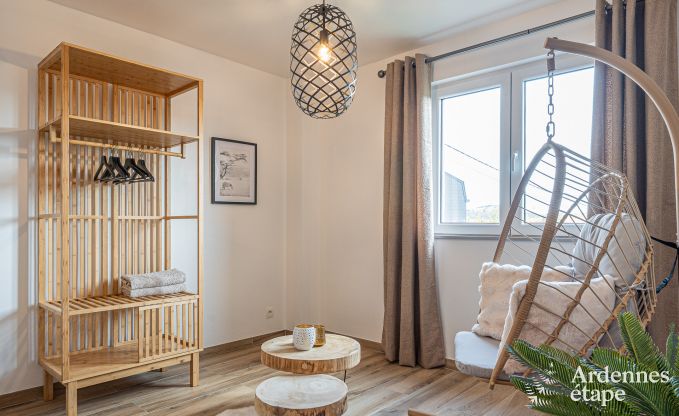 Vakantiewoning in Durbuy voor 5 personen met 3 slaapkamers, houtpelletkachel, outdoor jacuzzi, priv�terras en speeltoestellen