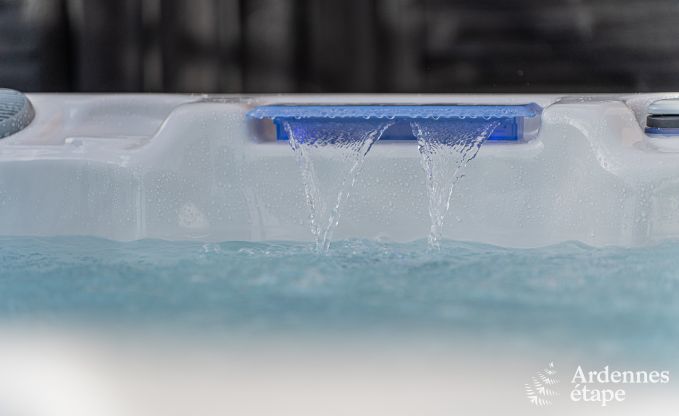 Vakantiewoning in Durbuy voor 5 personen met 3 slaapkamers, houtpelletkachel, outdoor jacuzzi, priv�terras en speeltoestellen