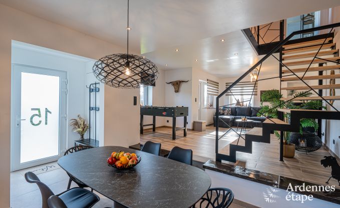 Vakantiewoning in Durbuy voor 5 personen met 3 slaapkamers, houtpelletkachel, outdoor jacuzzi, priv�terras en speeltoestellen