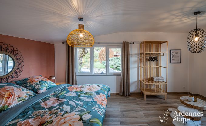 Vakantiewoning in Durbuy voor 5 personen met 3 slaapkamers, houtpelletkachel, outdoor jacuzzi, priv�terras en speeltoestellen