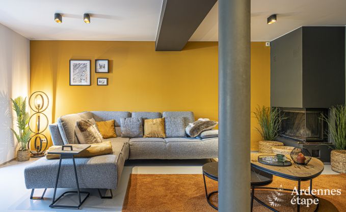 Onvergetelijk verblijf in Durbuy: Ruim vakantiehuis voor 18 personen met luxe voorzieningen in het hart van de Ardennen