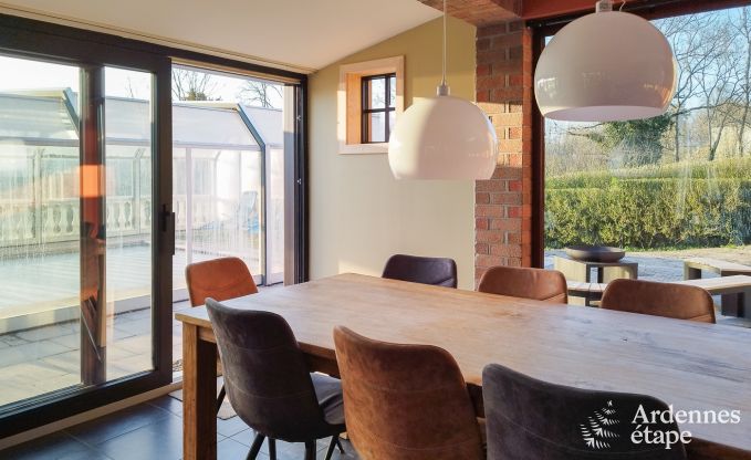 Chalet in Durbuy voor 12 personen met jacuzzi, sauna, houtkachel en zwembad
